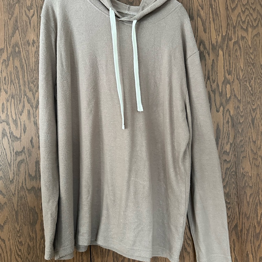 Zyia women’s  Beige Hoodie Shirt